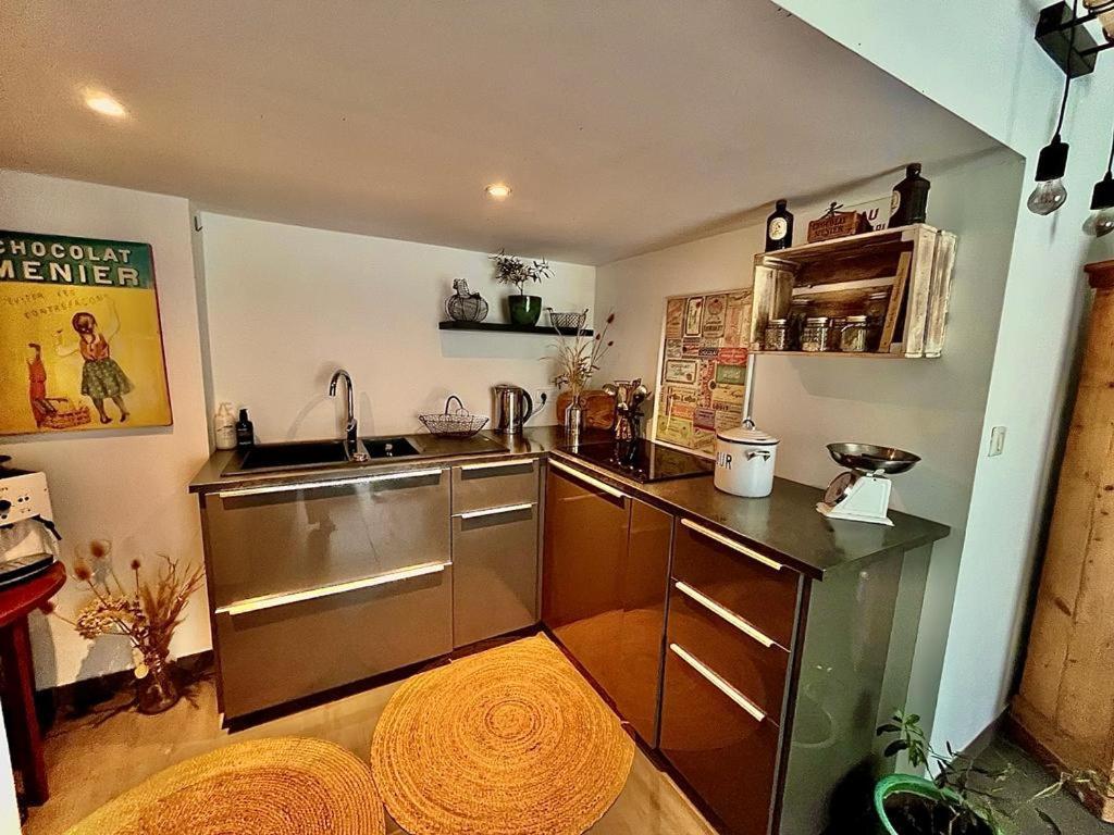 Loft Atypique Au Milieu Des Champs Apartment Tourrettes Exterior photo